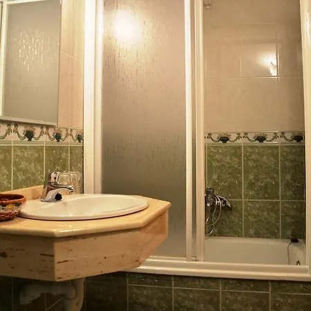 Hospedería El Cantio Casa de hóspedes 3*