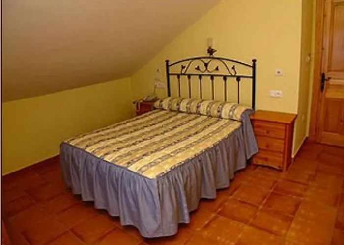 Hospederia El Cantio Guest house Orena